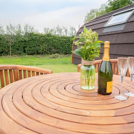 Orchard Glamping 호텔 Catterall 외부 사진